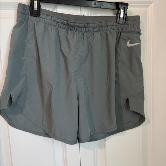 Nike Pants - Nike Womens Dri-Fit Brief Lined Running Shorts Size M